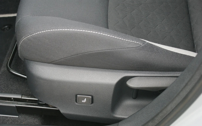 Toyota Corolla cena 109900 przebieg: 42624, rok produkcji 2021 z Nałęczów małe 277